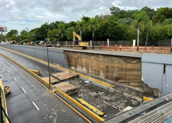 Ciudadanos consideran autoridades se descuidan con los puentes y pasos a desniveles
