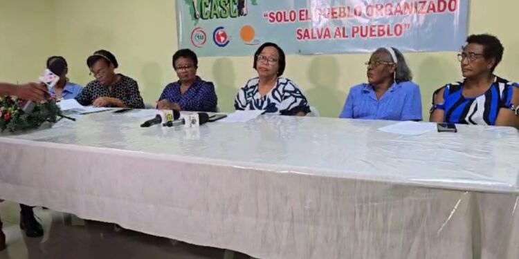 Enfermeras Pensionadas demandan ser incluidas en aumento de Sector Salud. Video..