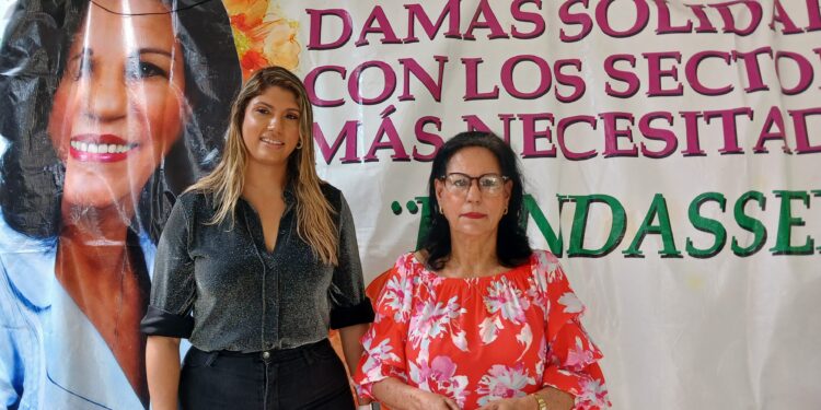 Fundación “Damas Solidarias” distribuye miles de raciones alimenticias en SDO