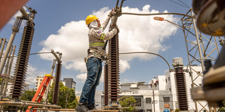 ETED trabajará en líneas y subestaciones de la zona sur y Santo Domingo este martes