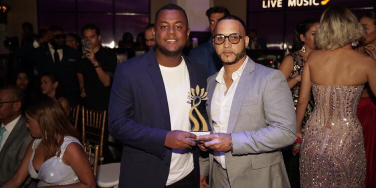 “Activate con el Negro” gana su primer premio La Flor en la categoría Medio Digital