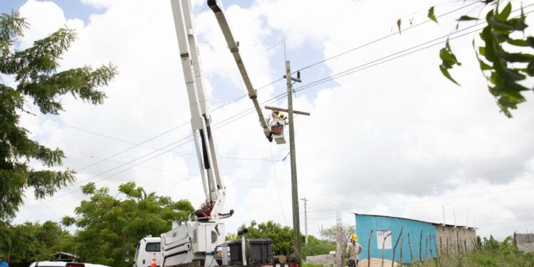 ETED sustituirá estructuras en mal estado en línea 69 kV Corporación ZF Santiago-SAJOMA este miércoles