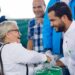 Omar Fernández entrega 12,000 kits de alimentos para familias vulnerables