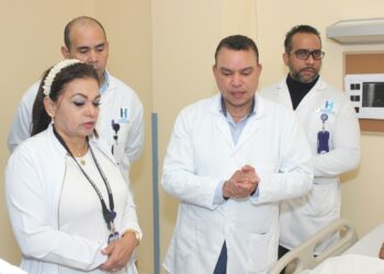 Durante feriado de Navidad Ney Arias Lora asiste más de 400 pacientes