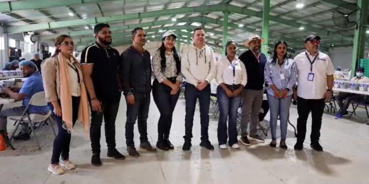 Proindustria realiza Feria de Empleo en la Zona Franca Esperanza