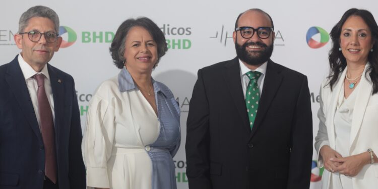 BHD y HEMA apoyan a médicos de la zona Norte