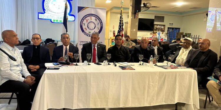 Kelvin Cruz y Jesús Chú Vásquez coordinan acciones con el liderazgo deportivo de Nueva York