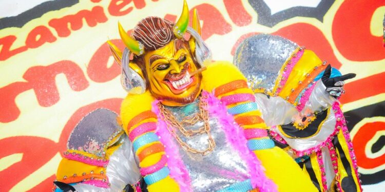 Cerveza Presidente viene con nuevas experiencias al Carnaval Dominicano 2025