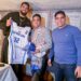 Ministro Kelvin Cruz y la súper estrella de la NBA Karl Anthony Town comparten en New York