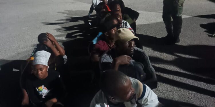 DGM desmantela centro organizaba viajes de nacionales haitianos ilegales