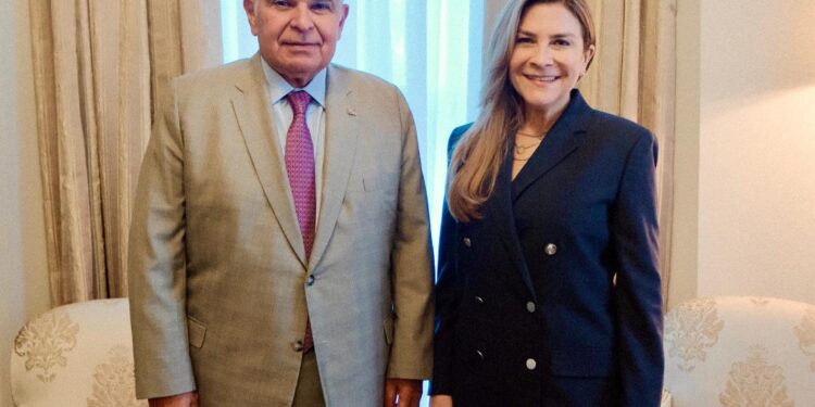Alcaldesa Carolina Mejía se reúne con el presidente de Panamá José Raúl Mulino