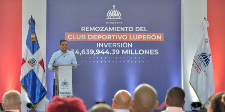 El ministro Kelvin Cruz da inicio a remodelación del Club Luperón