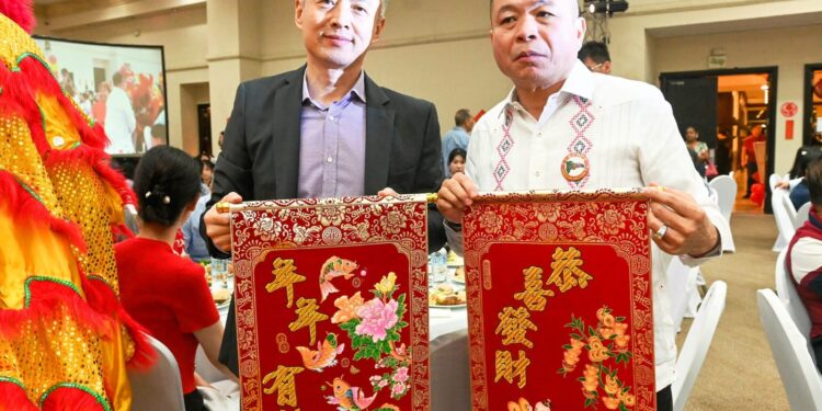 Fundación Chasintong Celebra Año Nuevo Serpiente de Madera