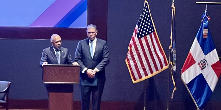 Cónsul de New Jersey José Santana destaca aportes de los dominicanos en Estados Unidos