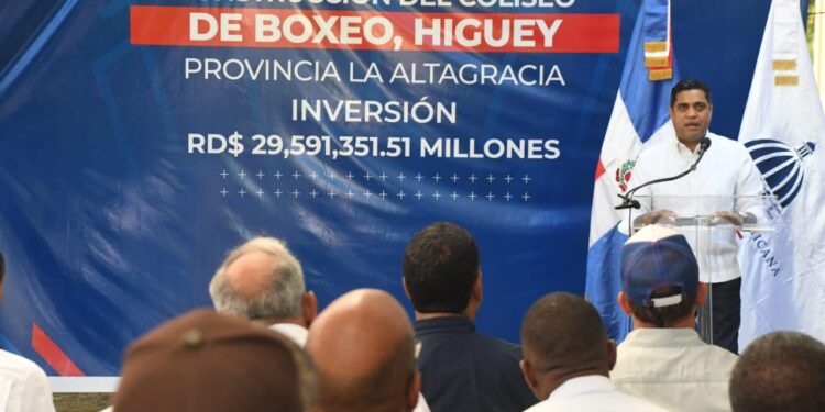 Ministro Kelvin Cruz encabeza inicio de construcción de Coliseo de Boxeo en La Altagracia