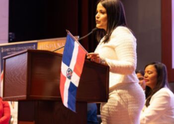 Yanilda Estrella es reconocida en el Congreso de los EE.UU. por su impacto como Hispana Influyente