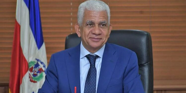 Presidente del Senado apoya la modificación a ley de Residuos Sólidos