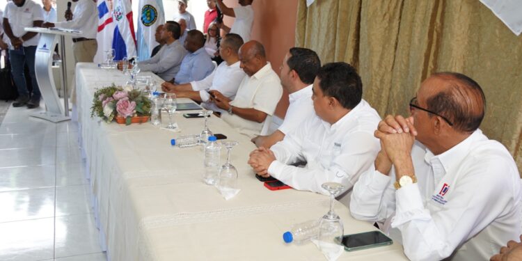 Gobierno inicia proceso de titulación para entregar 1,500 títulos de propiedad en Jayaco, Monseñor Nouel