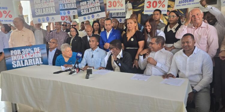 Empleados y profesores de la UASD exigen el cese de represalia en recinto San Francisco de Macoris