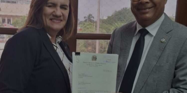 Diputado Luis Castillo somete proyecto para crear Ministerio de Frontera