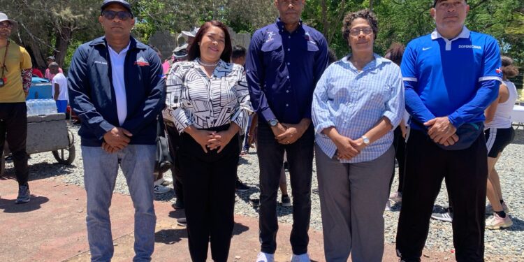 Santa Polanco Inaugura la Convivencia Deportiva del Distrito 15-04