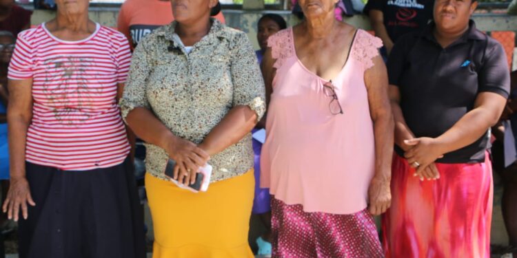 Khoury Industrial dona materiales de construcción para levantar viviendas a familias vulnerables en Cabral Barahona