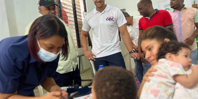 Fundación GBC impacta más de 800 personas con operativo médico en sector 27 de Febrero DN