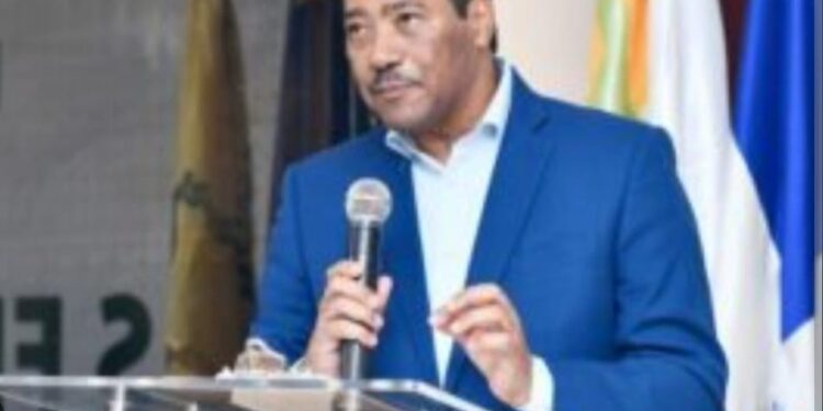 Jesús Féliz lidera simpatías para presidencia de la Fuerza del Pueblo en SDN según encuestadora ACXIONA
