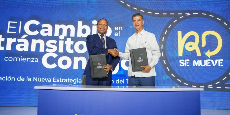 Gobierno presenta nueva estrategia integral para la gestión del tránsito en el Gran Santo Domingo Santo