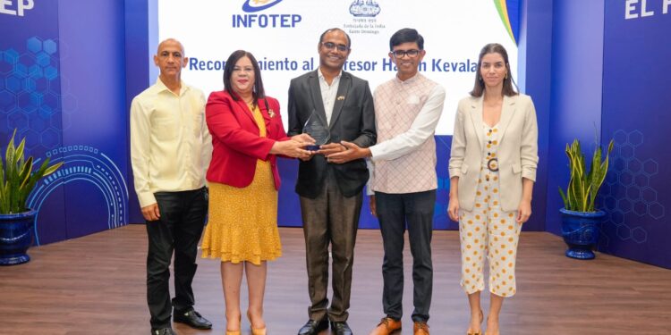 INFOTEP y la Embajada de la India promueven el bienestar integral a través de la formación en Yoga