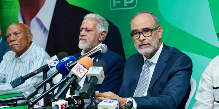 FP acusa al Gobierno del PRM de inundar el mercado con importaciones ilegales arroz