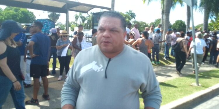 Mario Díaz llama a la prudencia del Ministro Eduardo Estrella ante posible intervención en el Jardín Botánico Nacional