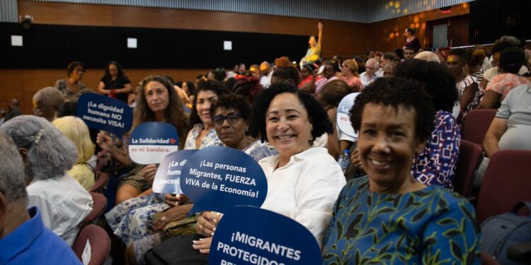 Colectivo propone al CES una política migratoria de Estado con visión de 20 años, centrada en derechos y sostenibilidad