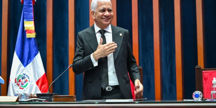 Ricardo de los Santos y Alfredo Pacheco consolidan liderazgo en el Congreso Nacional con una gestión de armonía y eficiencia