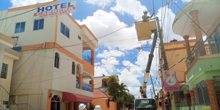 Edeeste desarticula conexiones irregulares en diversos establecimientos de Yuma