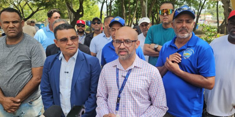 EDENORTE refuerza alumbrado público en Santiago Oeste con amplio operativo en 13 sectores
