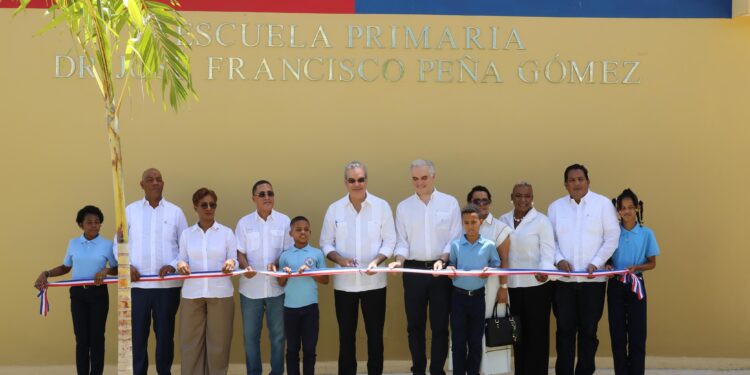 Presidente Abinader inaugura escuelas en La Altagracia con capacidad para 1,600 estudiantes