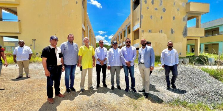 MINERD e Infraestructura Escolar desarrollan jornada de intervención y rehabilitación de centros educativos en Duarte y Hermanas Mirabal