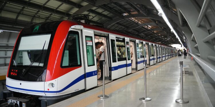 Línea 1 del Metro registra cero filas este martes; usuarios valoran positivo incorporación de trenes de seis vagones