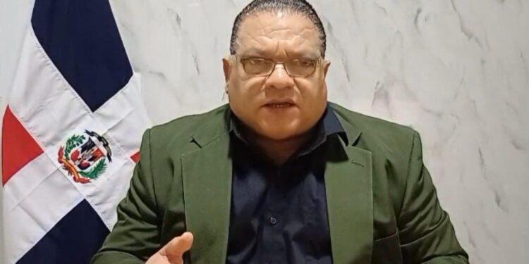 Dirigente sindical Mario Díaz respalda medidas del Gabinete de Transporte para mejorar tránsito en zonas escolares críticas