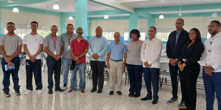 Infraestructura Escolar entrega comedor y parqueo beneficiará a más de 700 estudiantes en ITESA