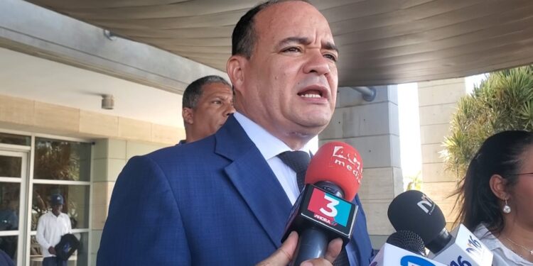 Someten ante Procuraduría fraude de más de RD$9 mil  millones en Prestaciones Medicas y Farmacéuticas ficticias