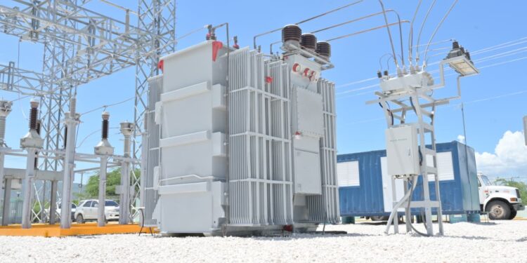 Edesur pone en operación transformador de potencia y dos nuevos circuitos eléctricos en Jimaní