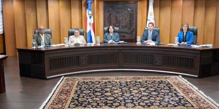 Cámara de Cuentas reafirma su compromiso con la transparencia al aprobar cuatro nuevas auditorías
