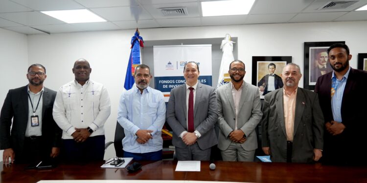 Ideice apertura convocatoria para evaluar implementación del currículo niveles 2023-2025 Inicial y Primario