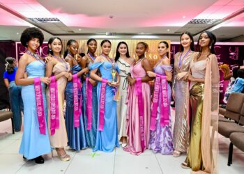 Academia Isis Caamaño celebró con éxito su Gran Gala Fashion Show 2025