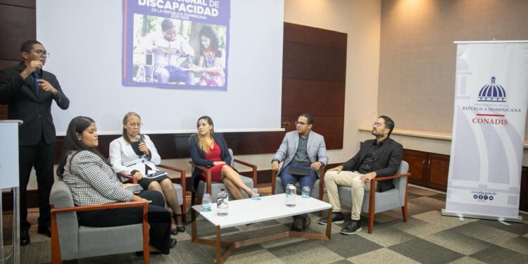 CONADIS culmina consultas con instituciones públicas y privadas sobre el borrador del Plan Nacional de Discapacidad, ahora continúa con sectores a nivel regional