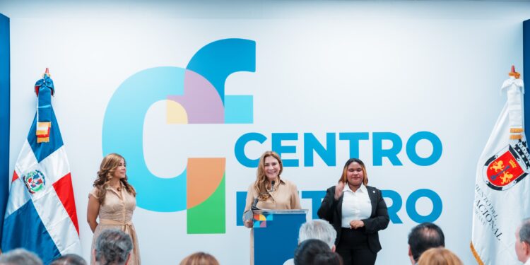 Carolina Mejía asegura más de 700 jóvenes han sido graduados en tecnología y carreras técnicas en Centro Futuro