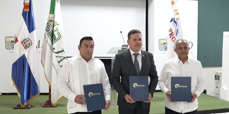Proindustria y la JAD firman acuerdo para impulsar la competitividad de la agroindustria nacional