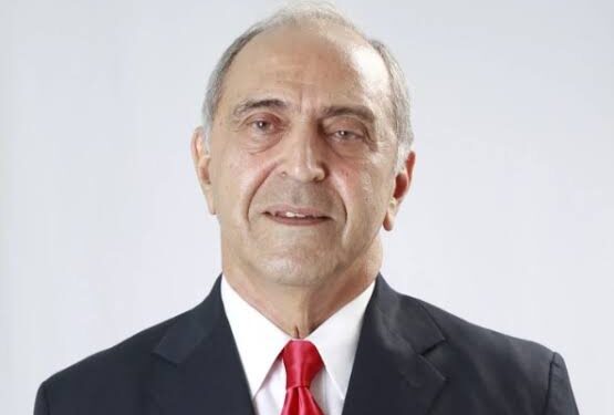Presidente Abinader declara duelo oficial este 26 de septiembre por fallecimiento de Guillermo Caram Herrera, ex gobernador del Banco Central